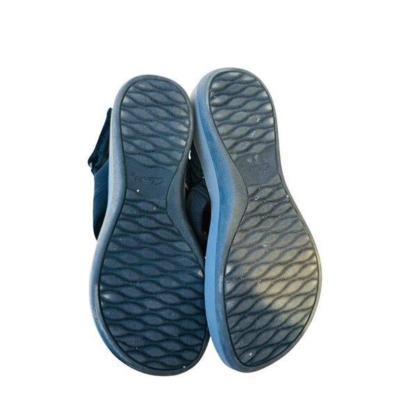 Clarks Women's Black Sandals - Picture 12 of 16